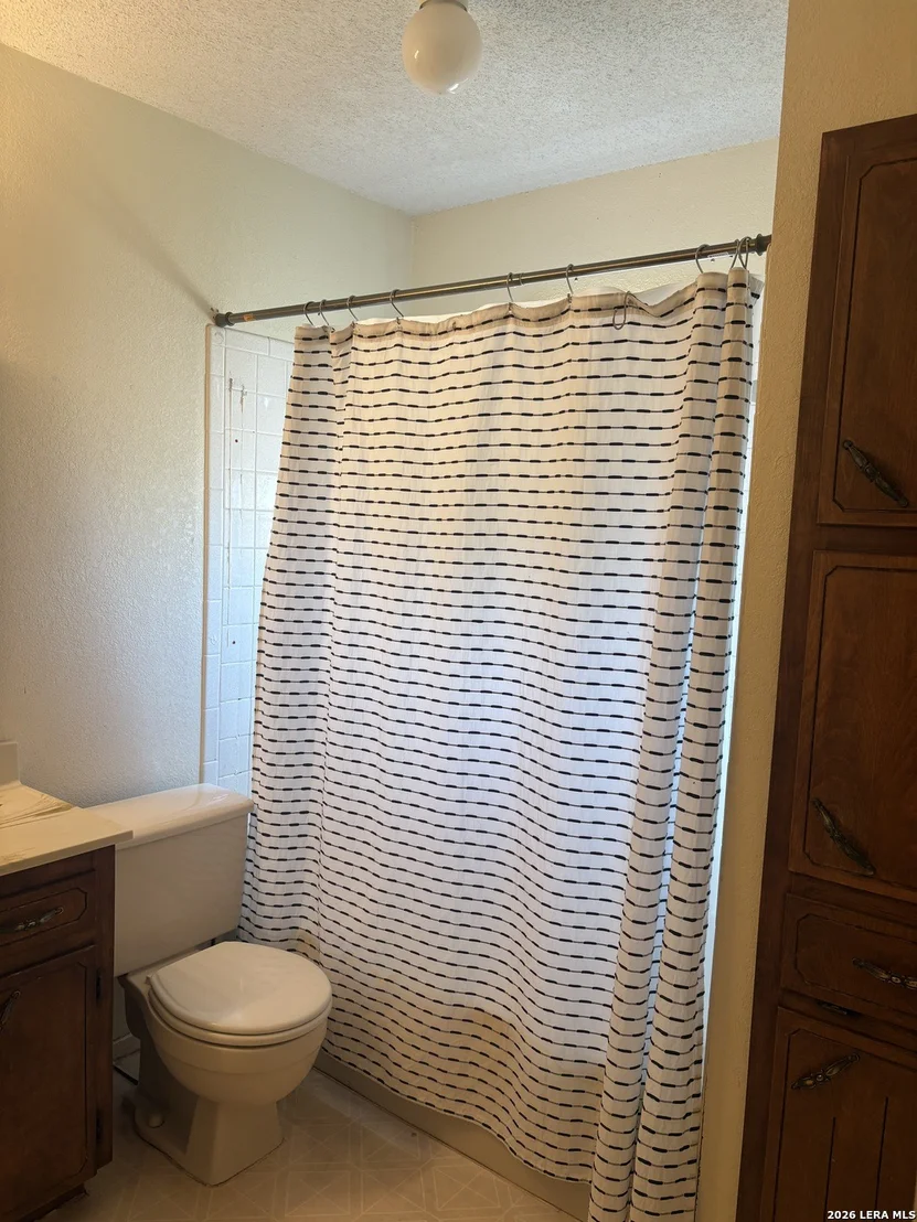 Photo of 413 W AVENUE X
