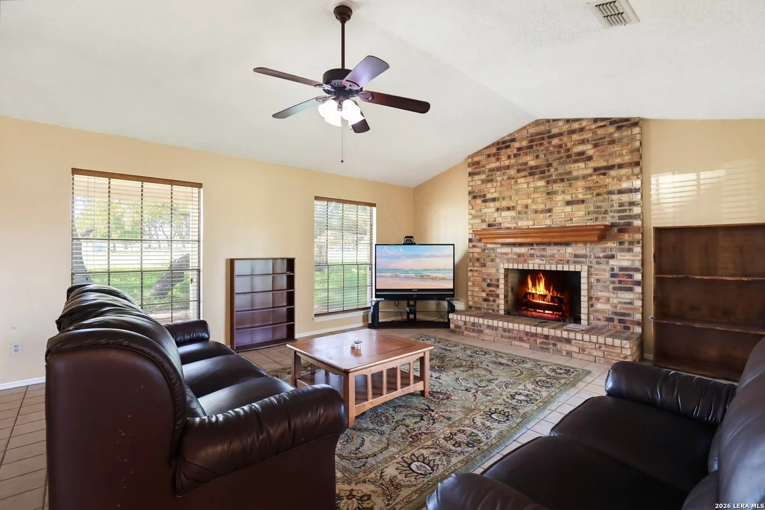 Photo of 340 Joy Dr