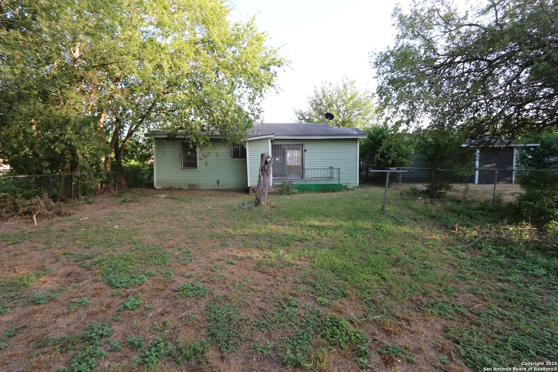 Photo of 655 Ferris Ave