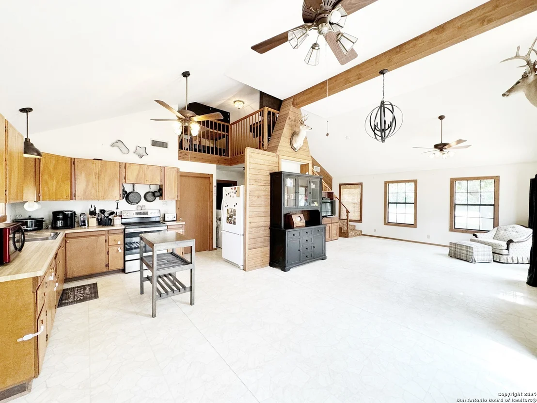 Photo of 102 McLendon