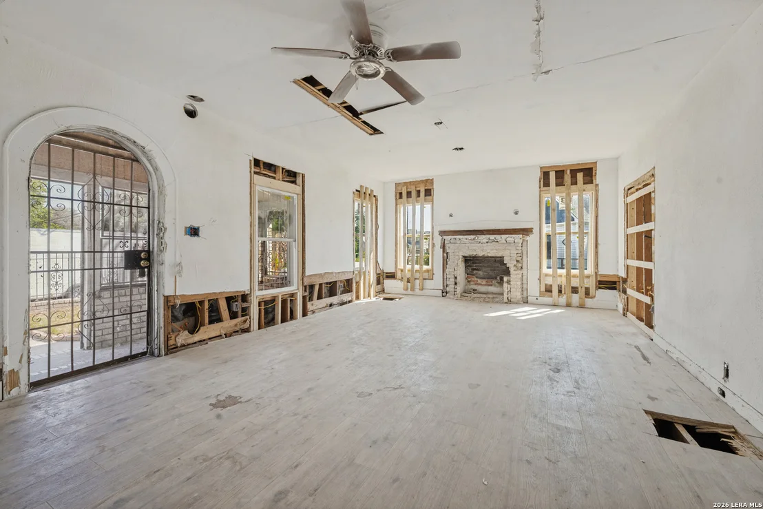Photo of 344 Belmont