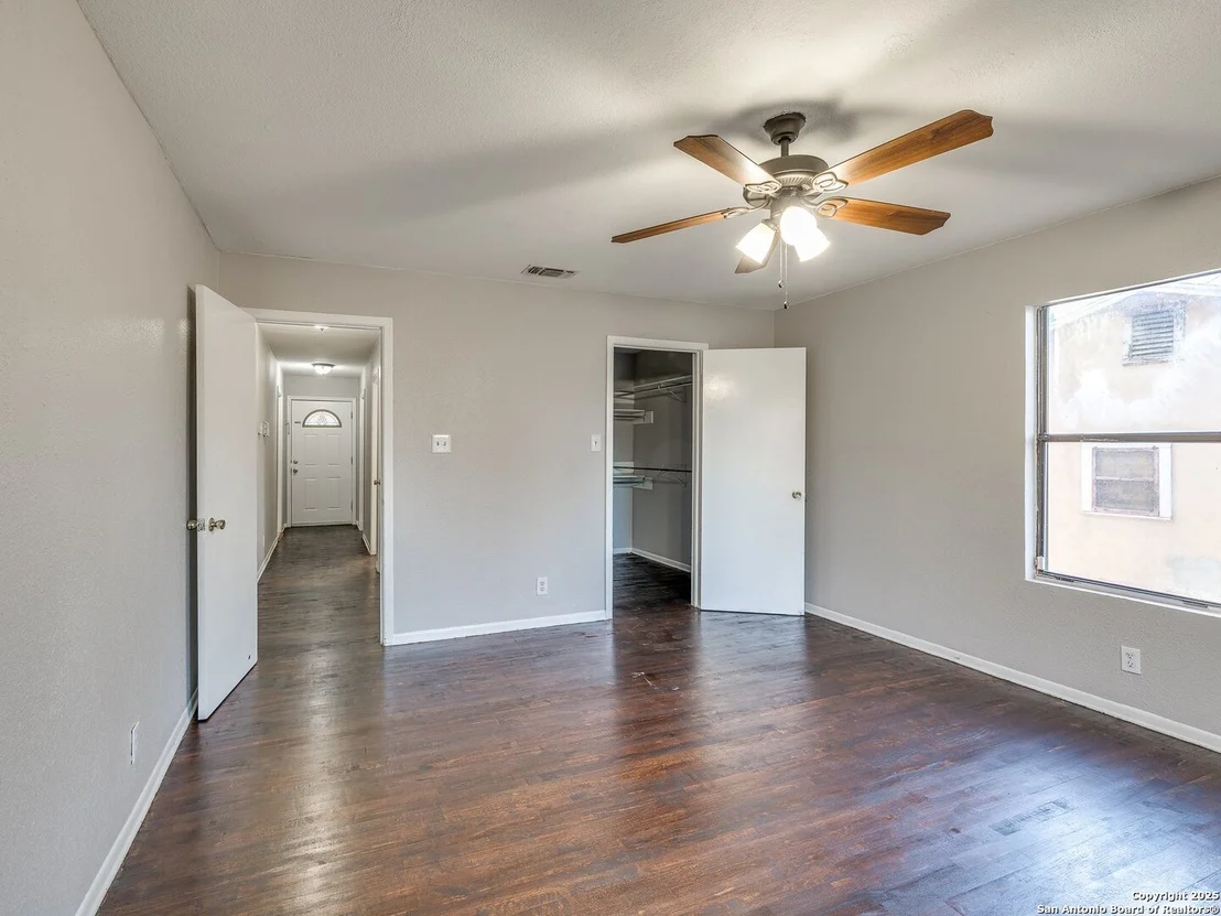 Photo of 302 REGENT