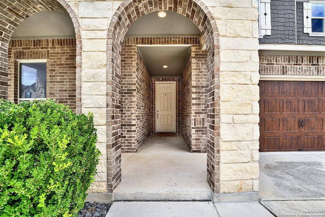 Photo of 444 LANDMARK GATE