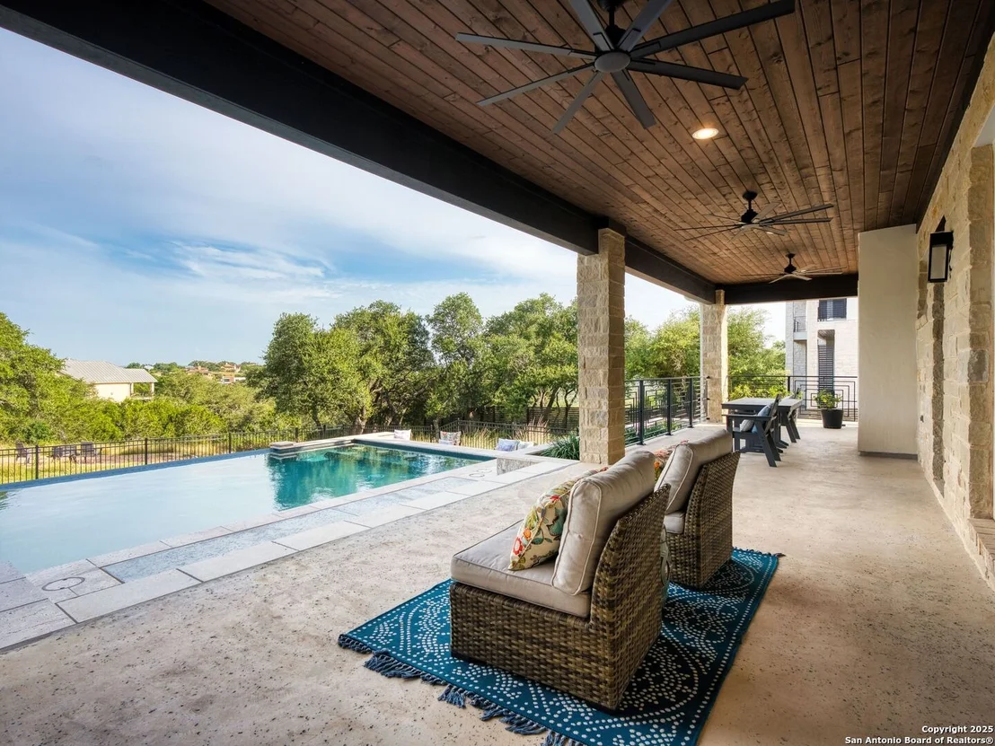 Photo of 207 River Bend
