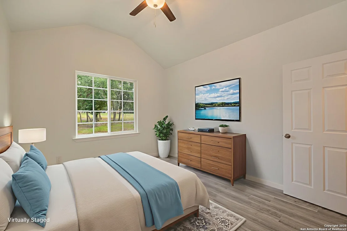 Photo of 423 County Road 2471
