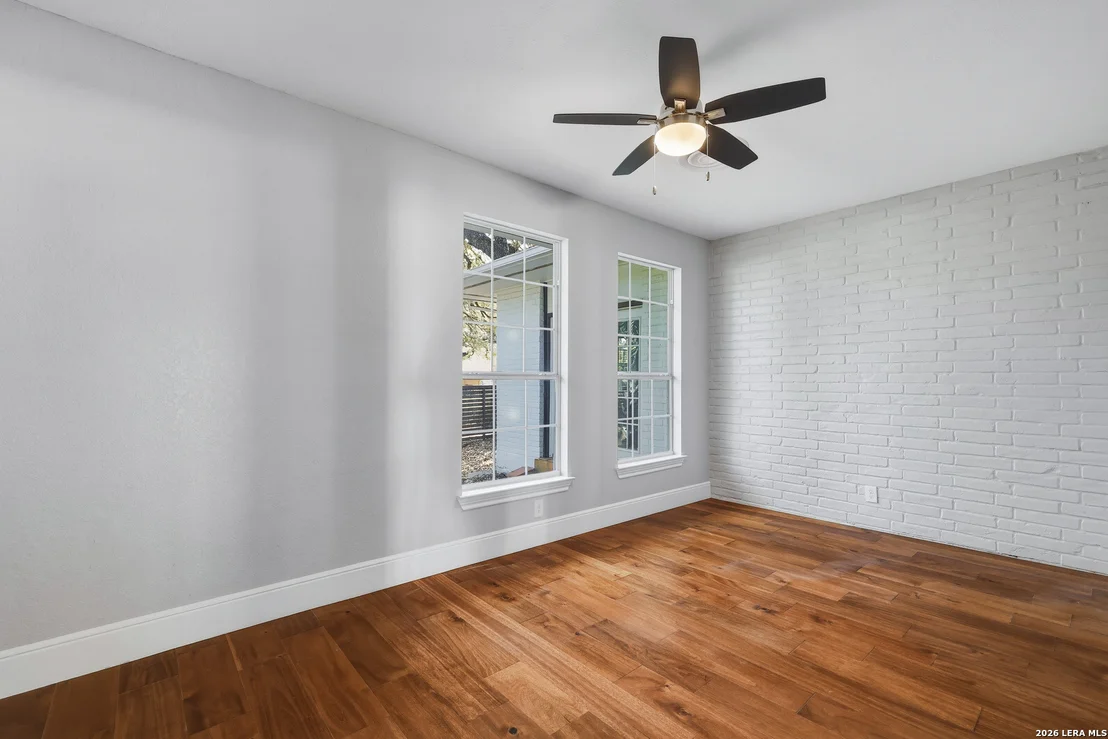 Photo of 825 Eventide
