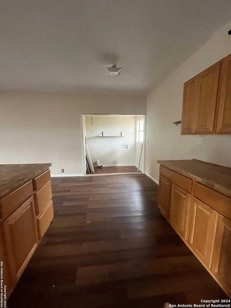 Photo of 218 W White St.