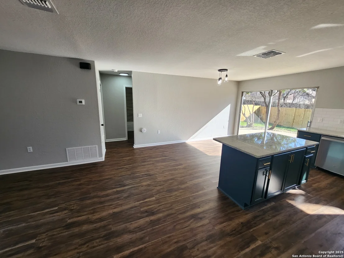 Photo of 5822 VALLEY FORGE AVE
