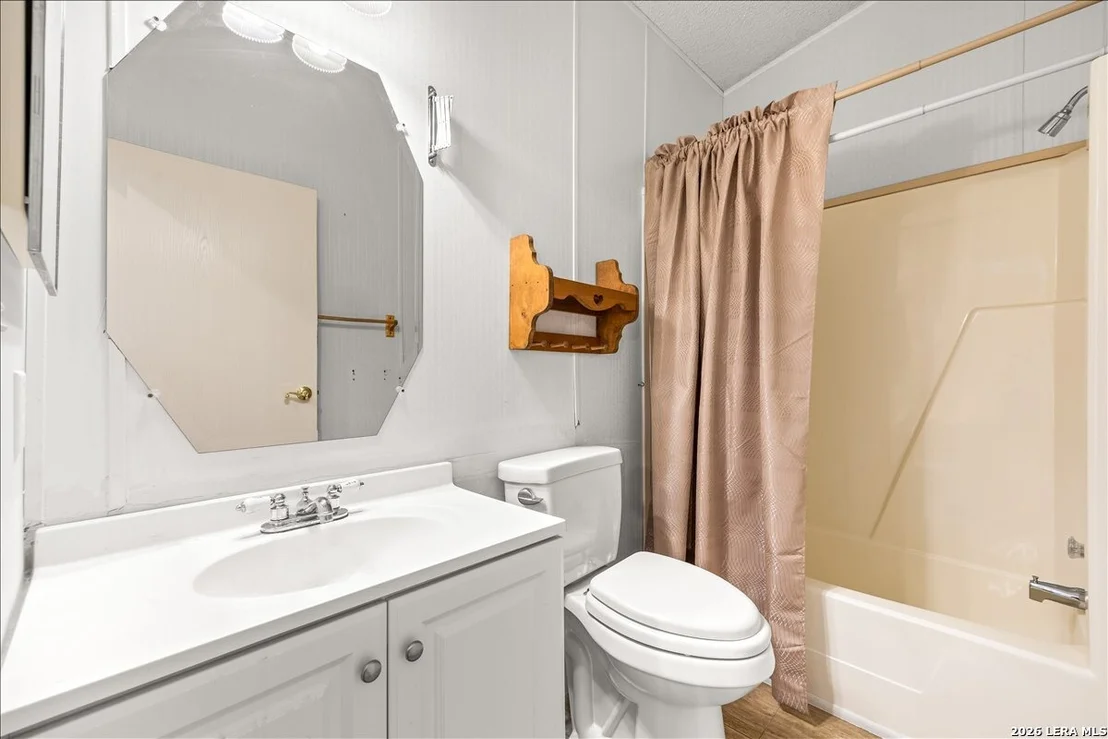 Photo of 611 Hedgestone