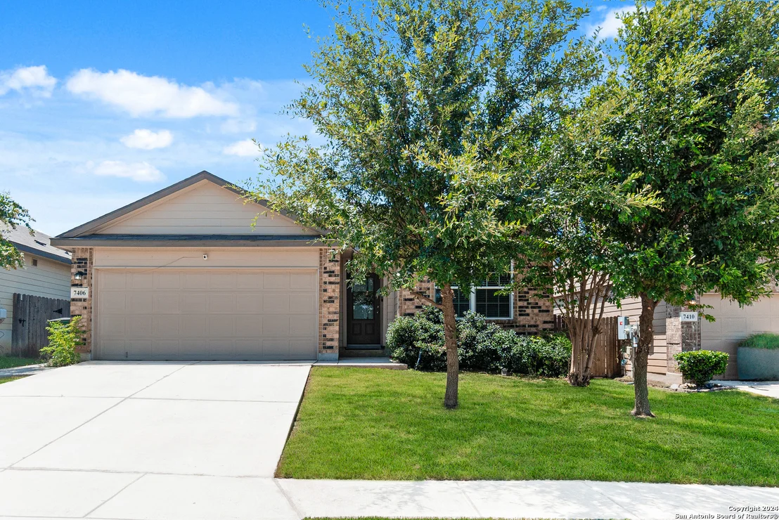 Photo of 7406 Equinox Corner