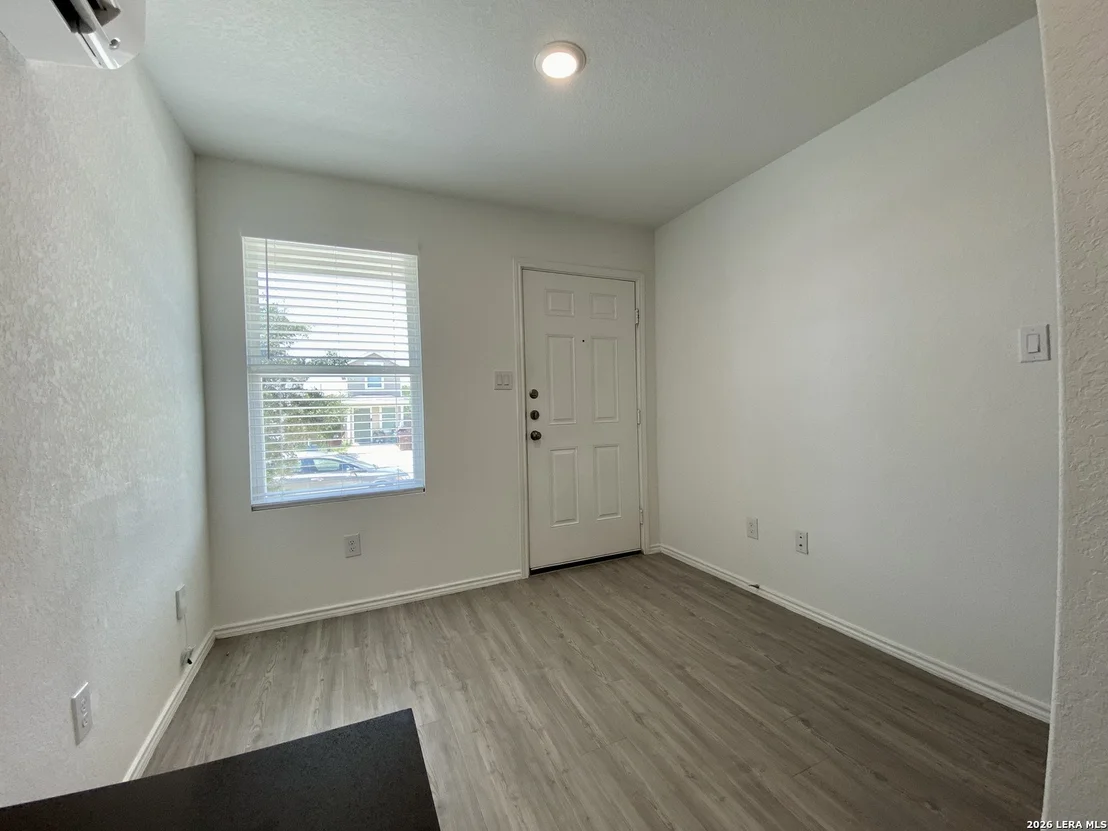 Photo of 7128 Elm Cv