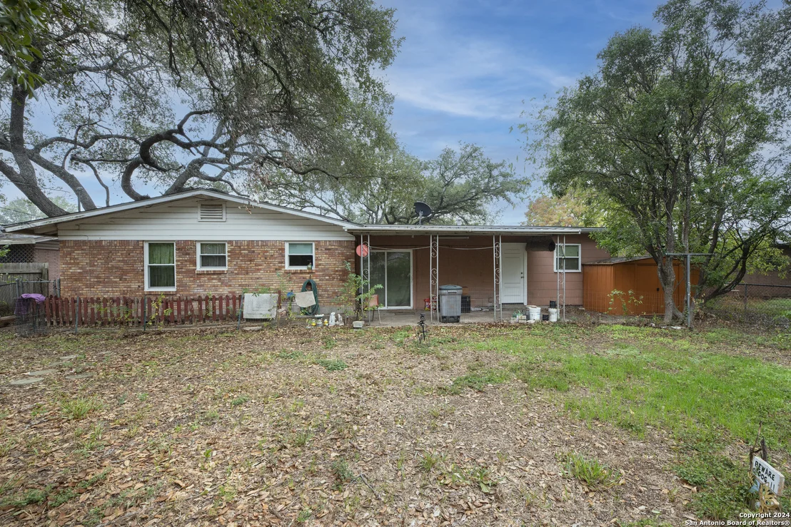 Photo of 4627 LYCEUM DR