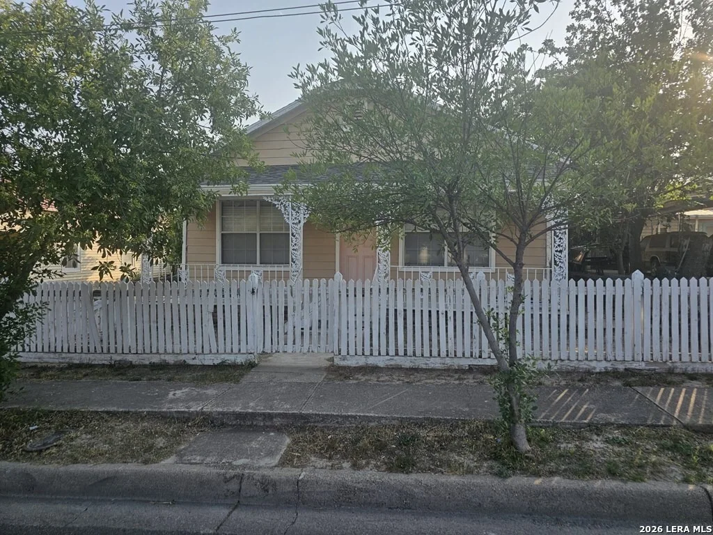 Photo of 987 Avenue B