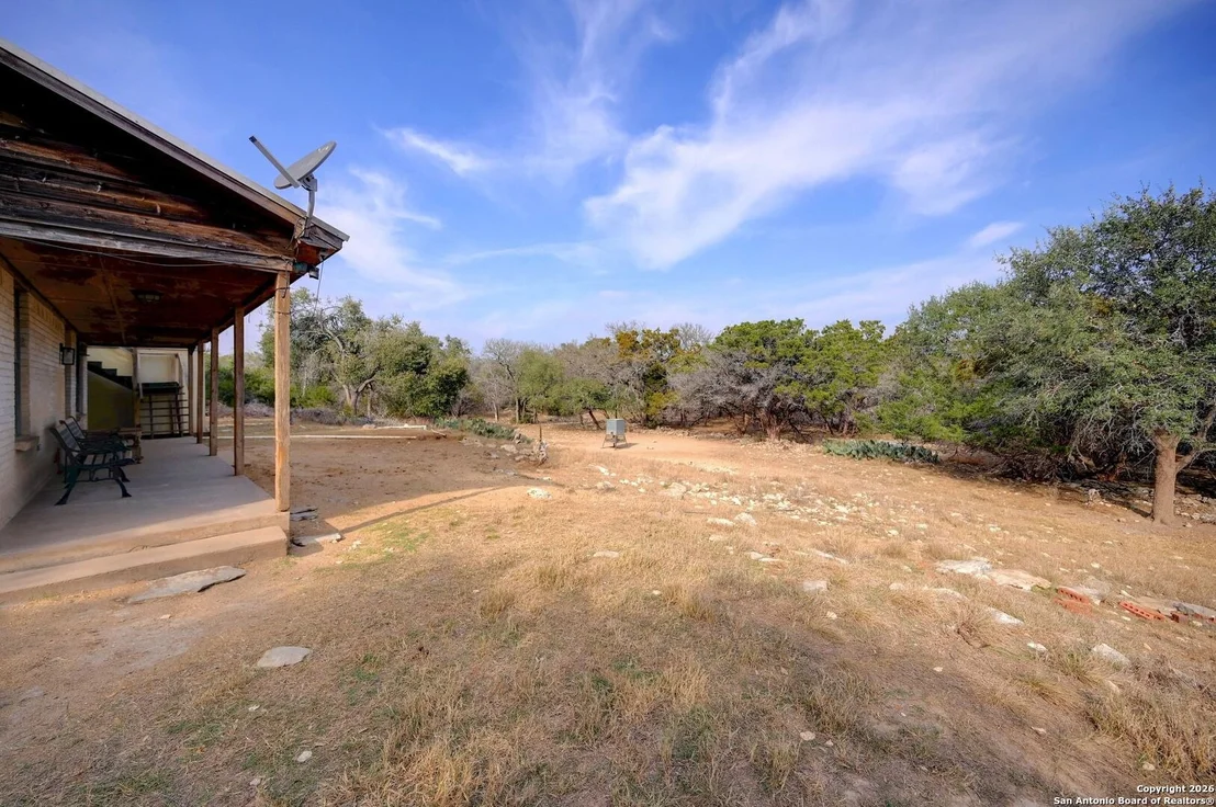 Photo of 1405 FOREST VIEW DR
