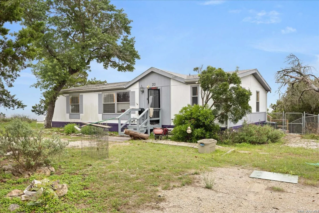 Photo of 313 N WALNUT WAY