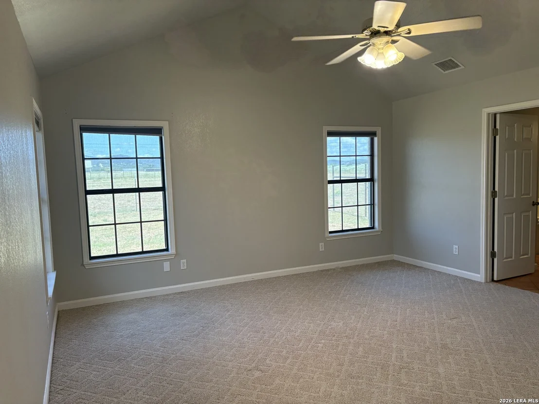 Photo of 472 Valley View Trail