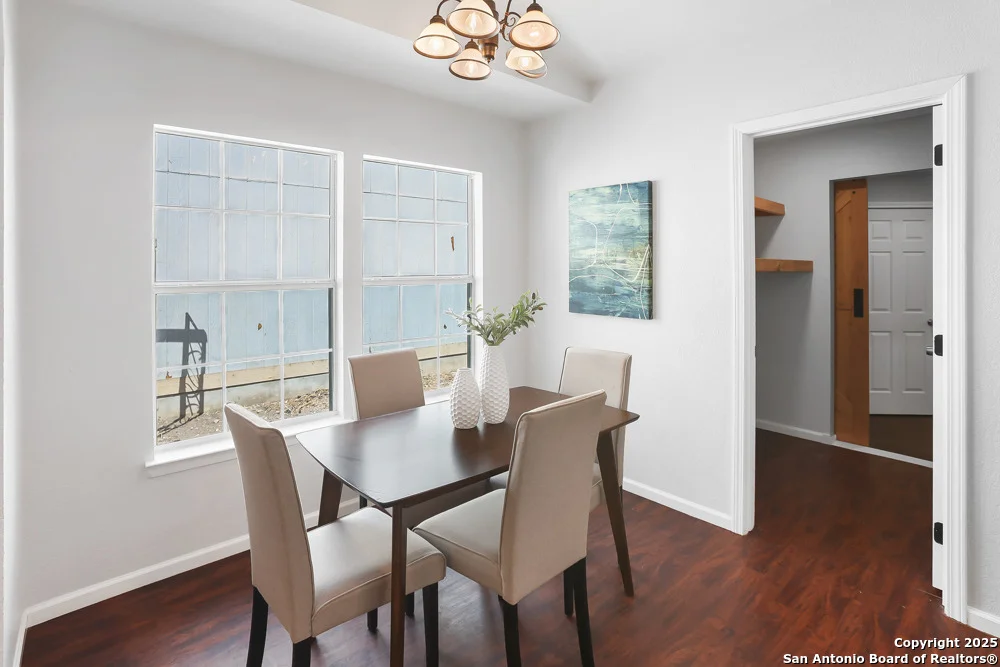 Photo of 2827 Cherry Field