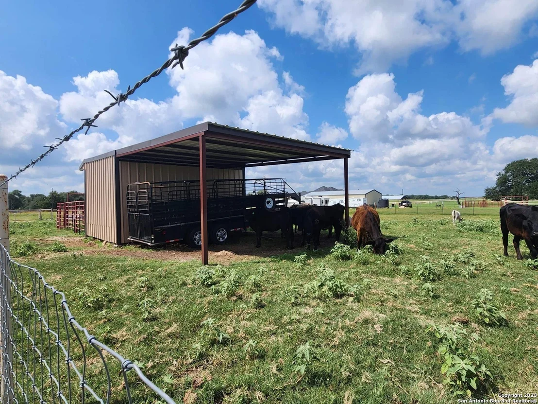 Photo of 1208 COUNTY ROAD 317