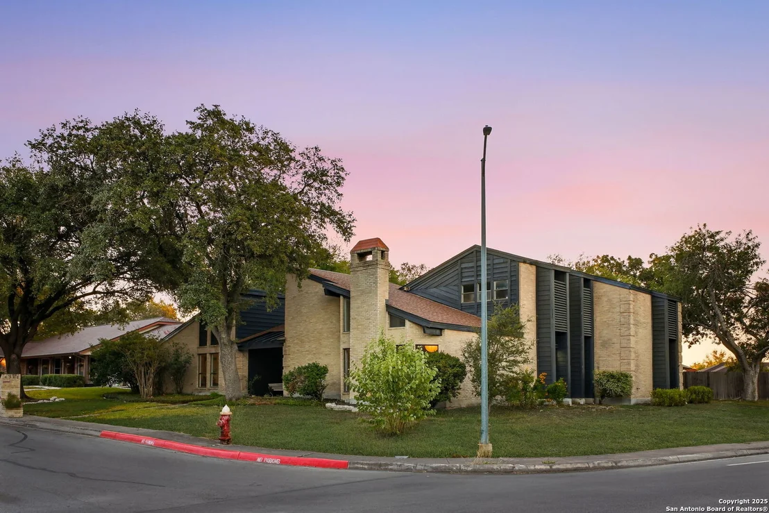 Photo of 6302 Cypress