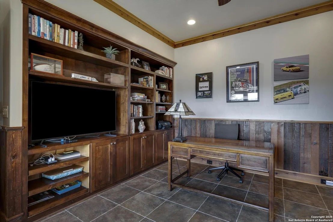 Photo of 107 LEGACY POINTE