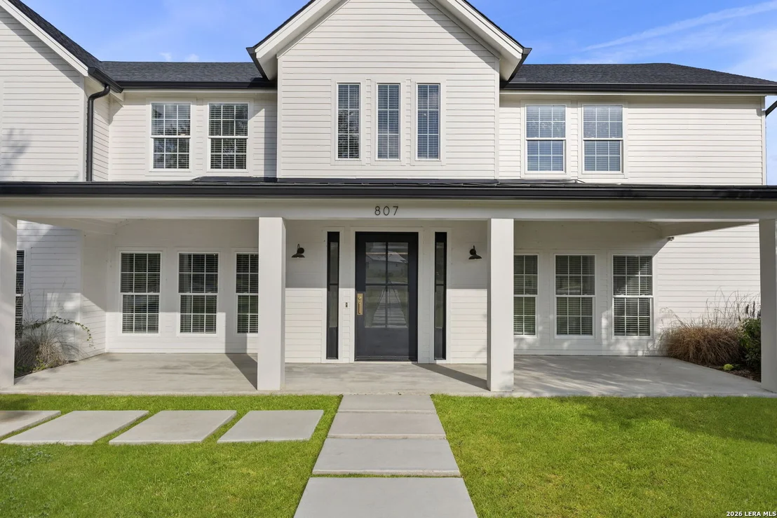 Photo of 807 WADE RD