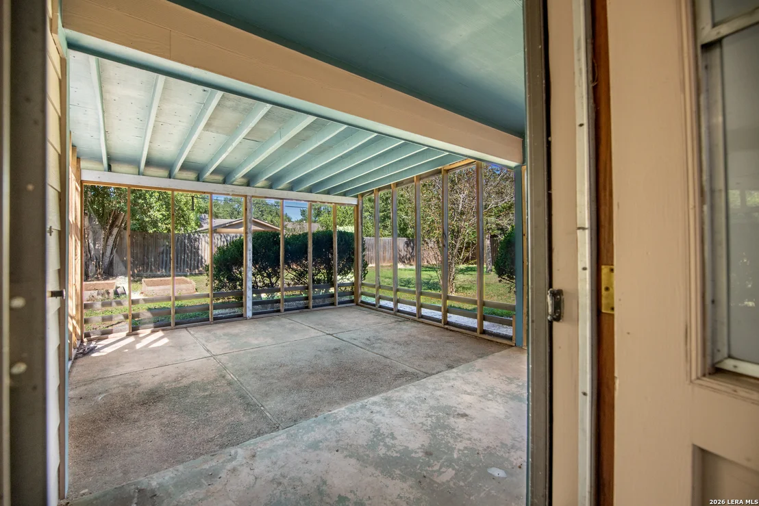 Photo of 1422 Mockingbird