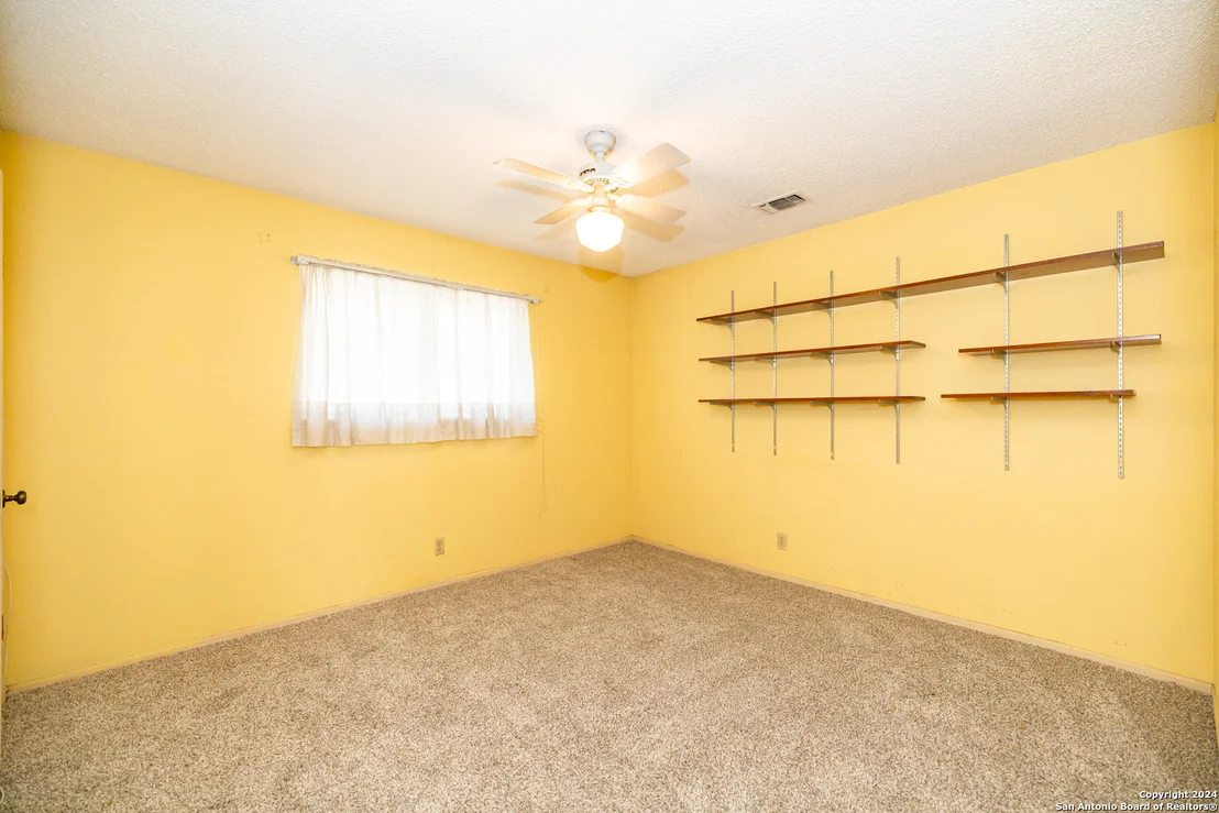 Photo of 6018 GRAND Point