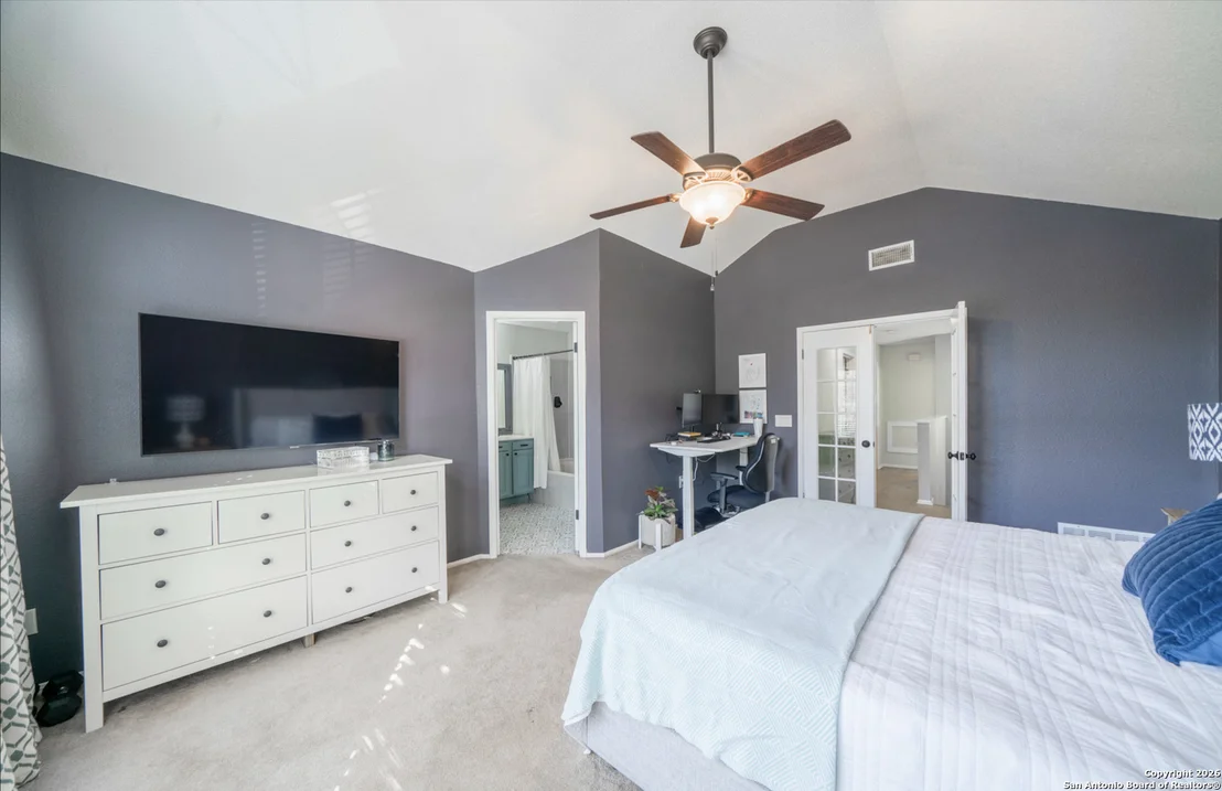 Photo of 2435 Pendant Oak