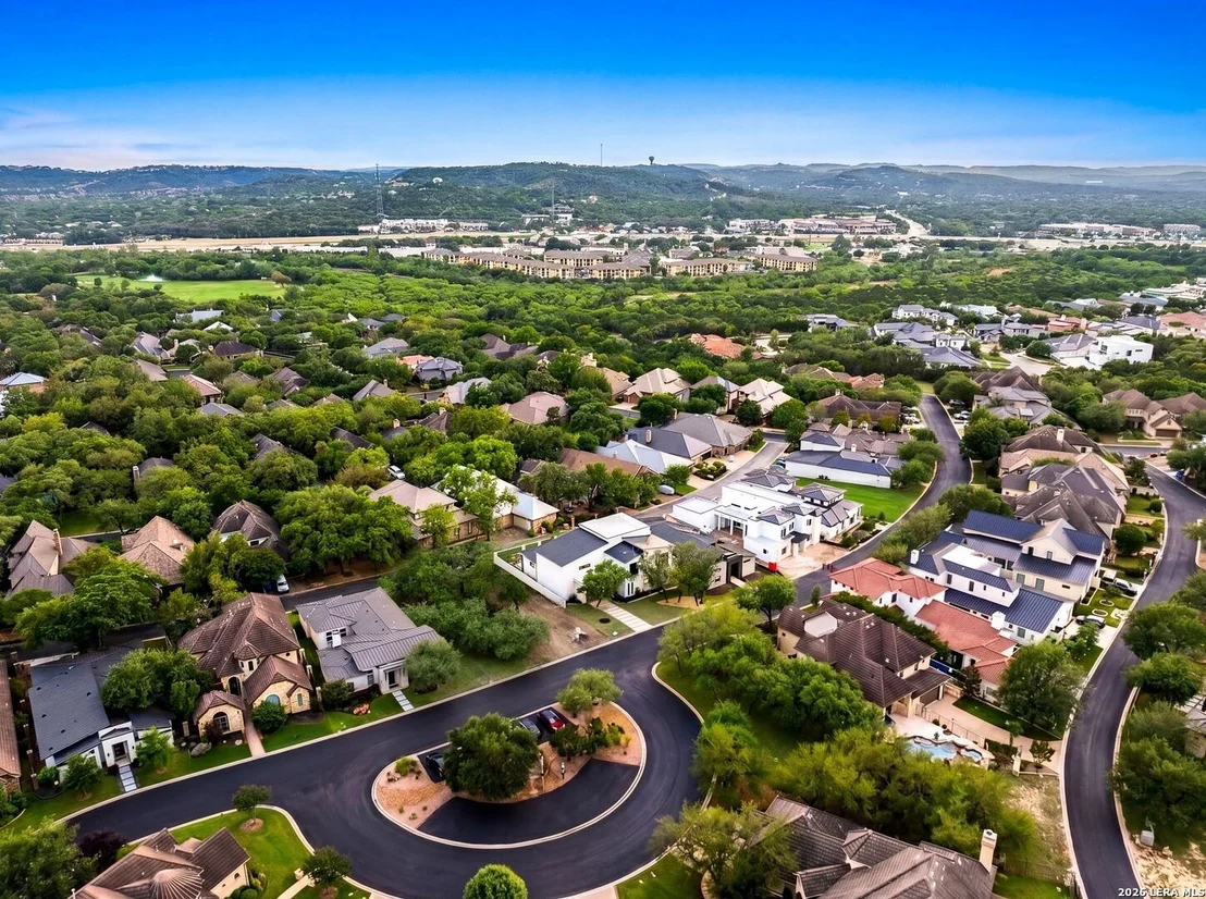 Photo of 16 GRANTHAM GLN