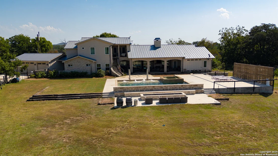 Photo of 3067 Ranch Road 1888