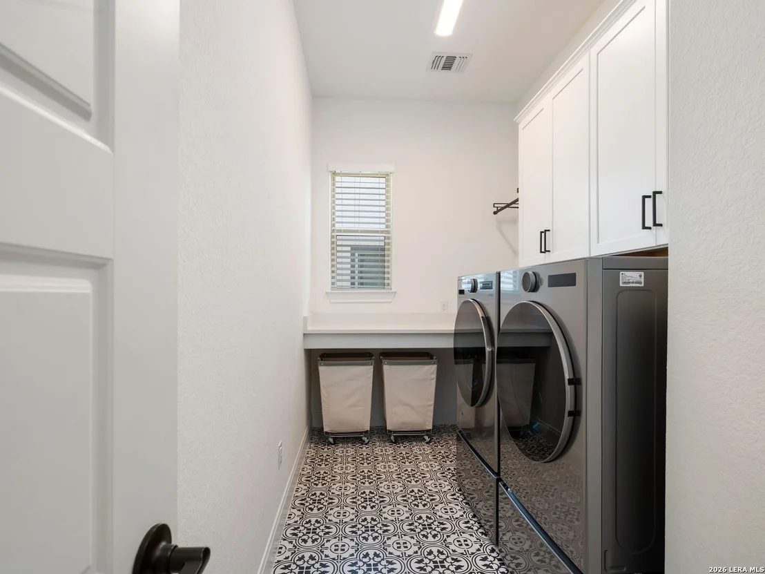 Photo of 3914 Balentine