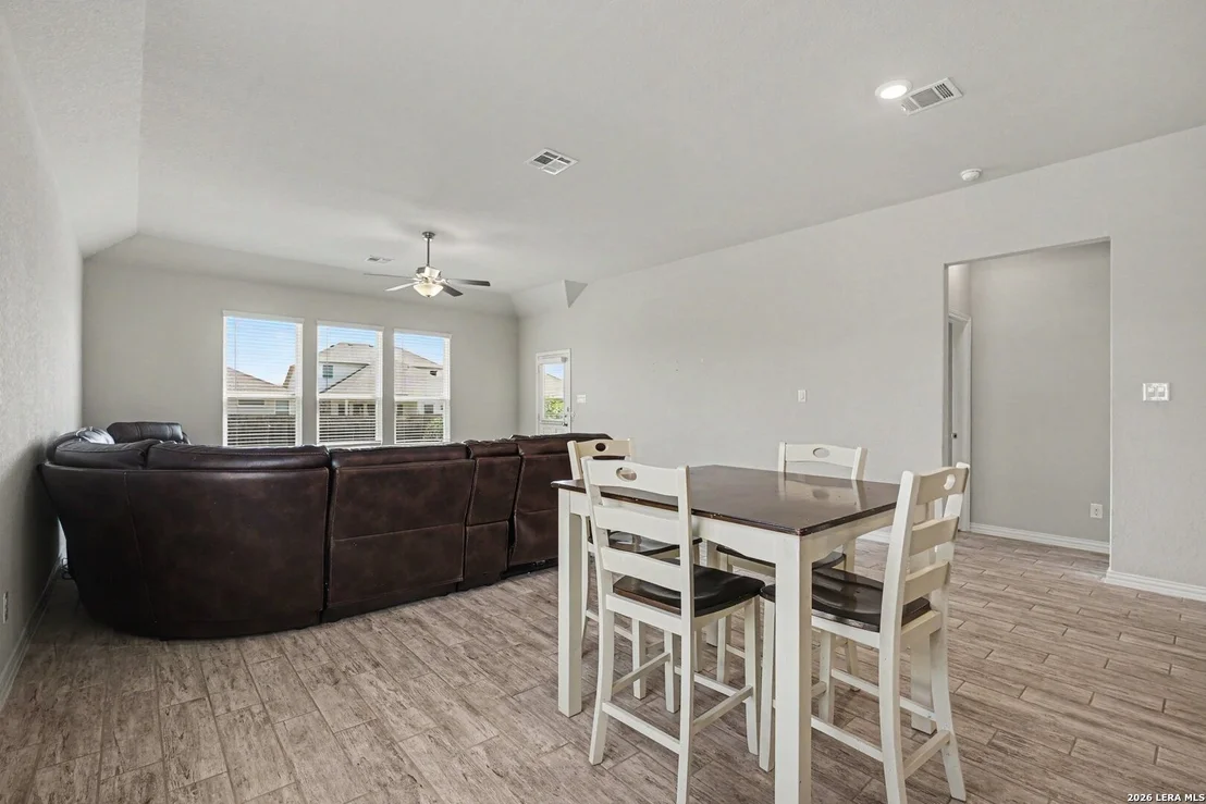 Photo of 8132 Dublin Frst