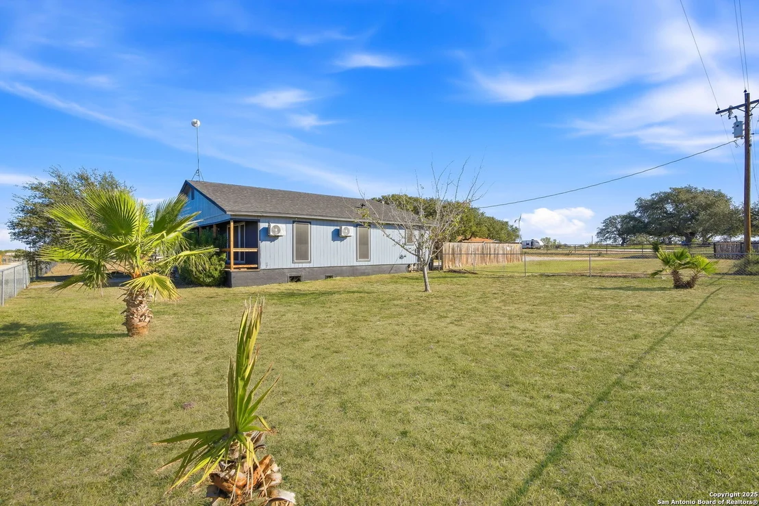 Photo of 1037 county road 7711