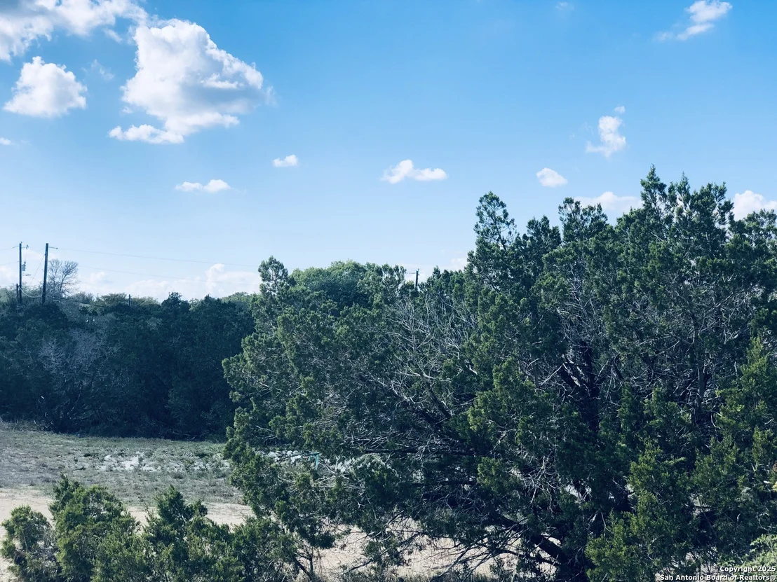 Photo of 1020 Cliff Circle