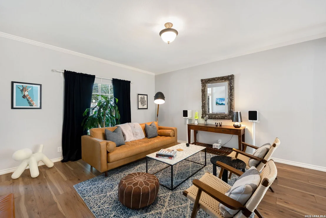 Photo of 15015 OAK BRIAR