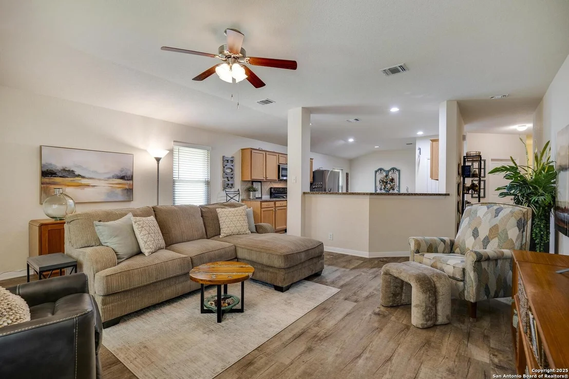 Photo of 6546 Charles Field
