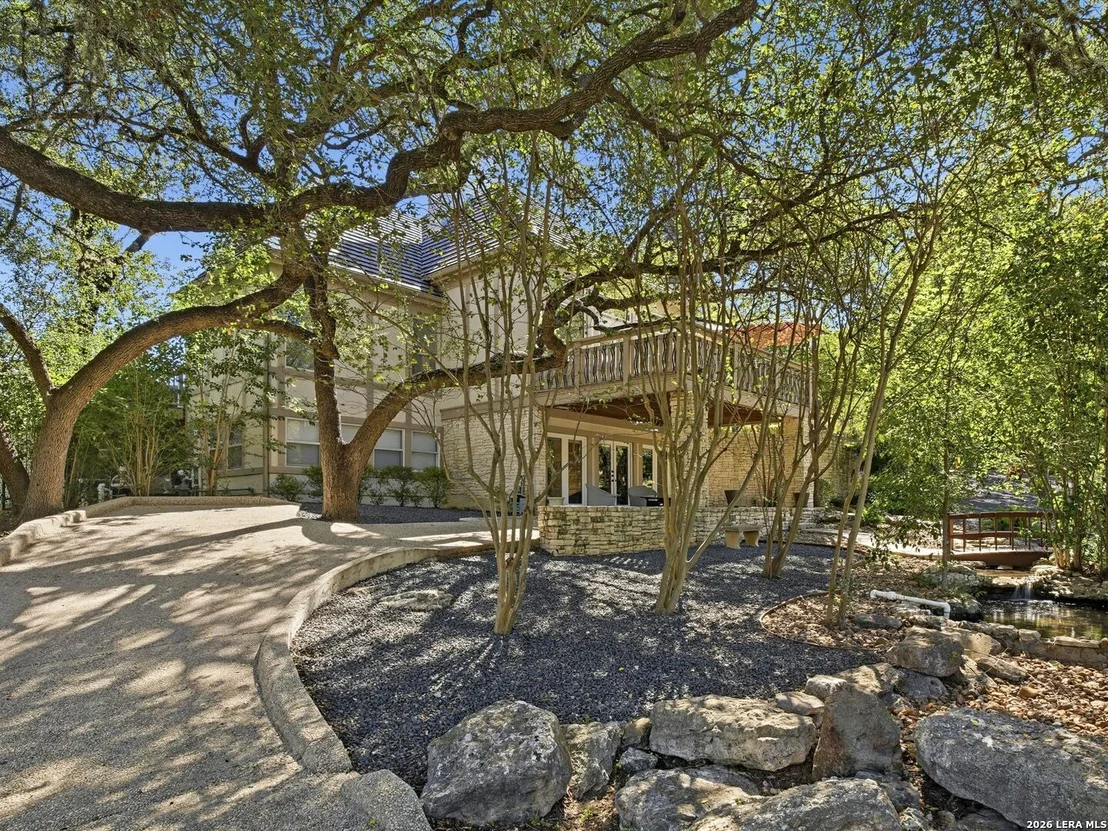 Photo of 6 Devon Wood