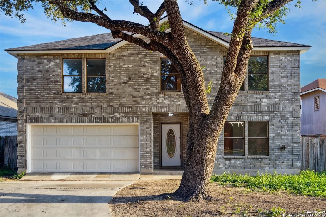 Photo of 7310 Roveen Trail