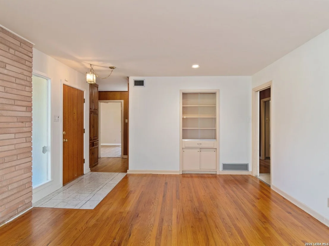 Photo of 104 Herweck Drive