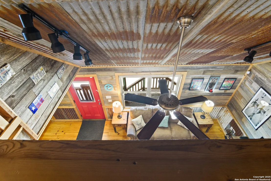 Photo of 420 Canyon Oaks