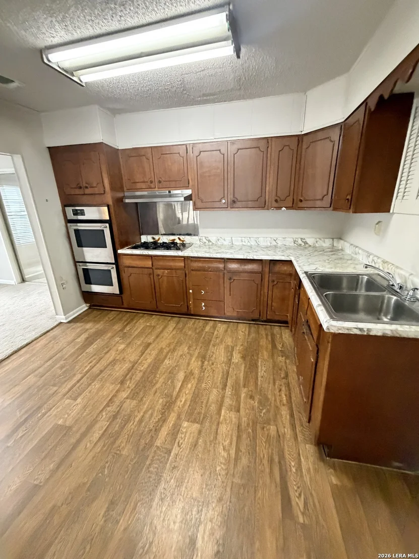 Photo of 662 Brunswick Blvd