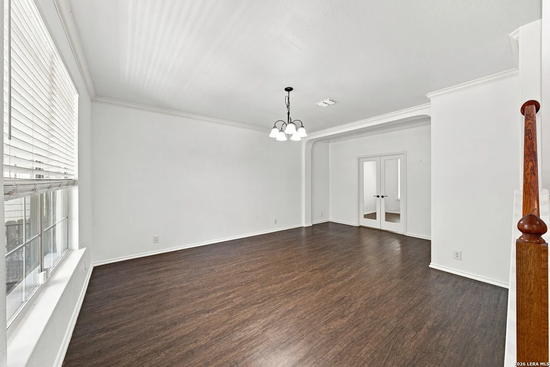 Photo of 17210 Darien Wing