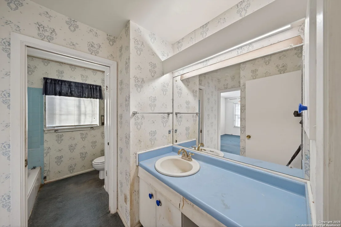 Photo of 8430 Silverstar