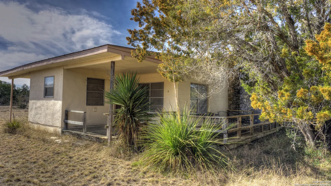 Photo of 22 SQUIRREL BEND