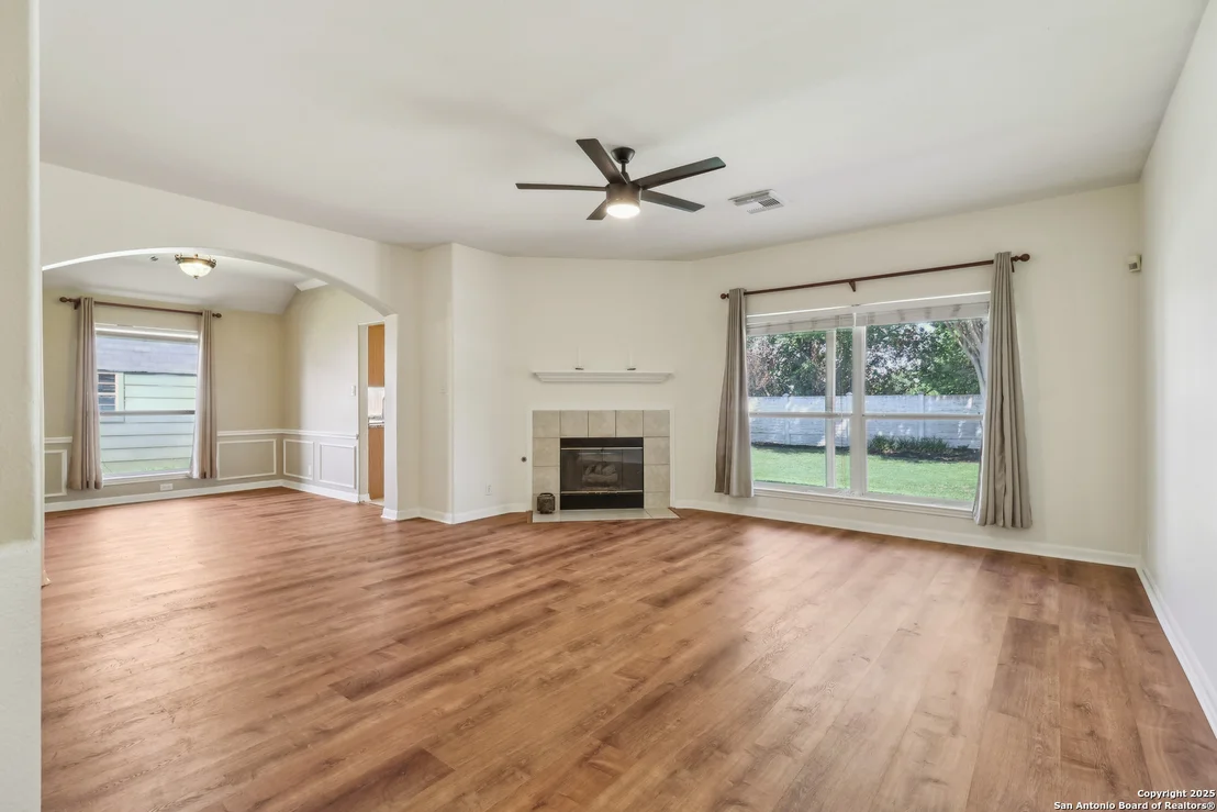 Photo of 1117 Rivertree Dr.