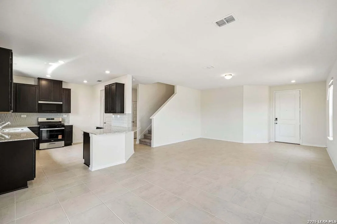 Photo of 10018 JAGGER AVENUE