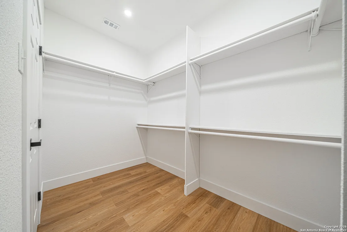 Photo of 122 PALM CIR