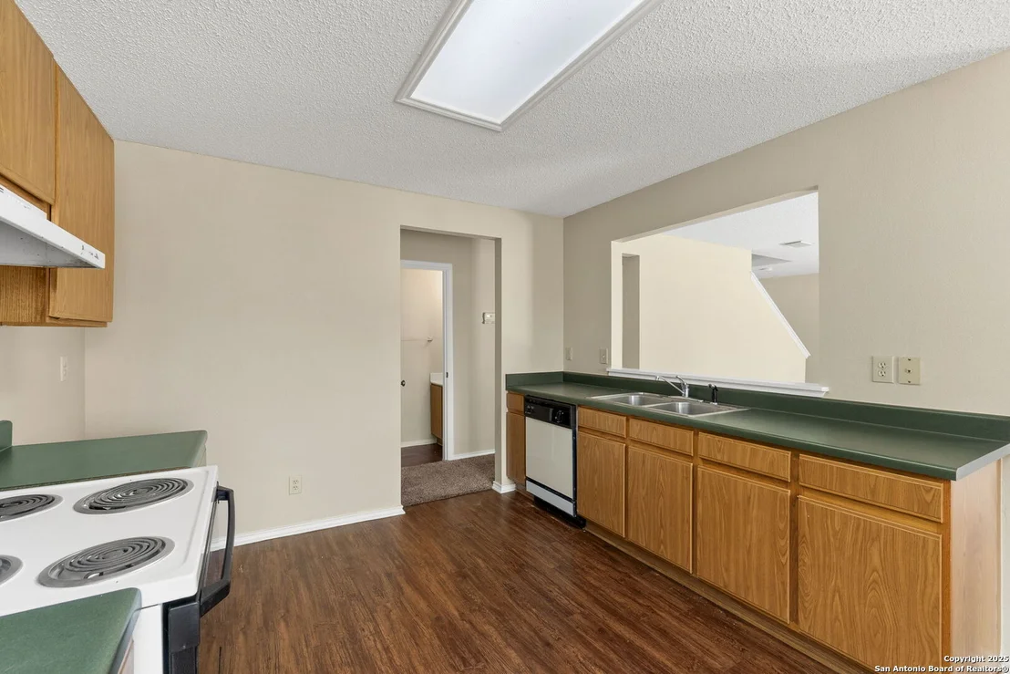 Photo of 8023 Chestnut Cedar