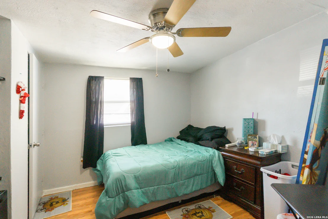 Photo of 1203 Vickers