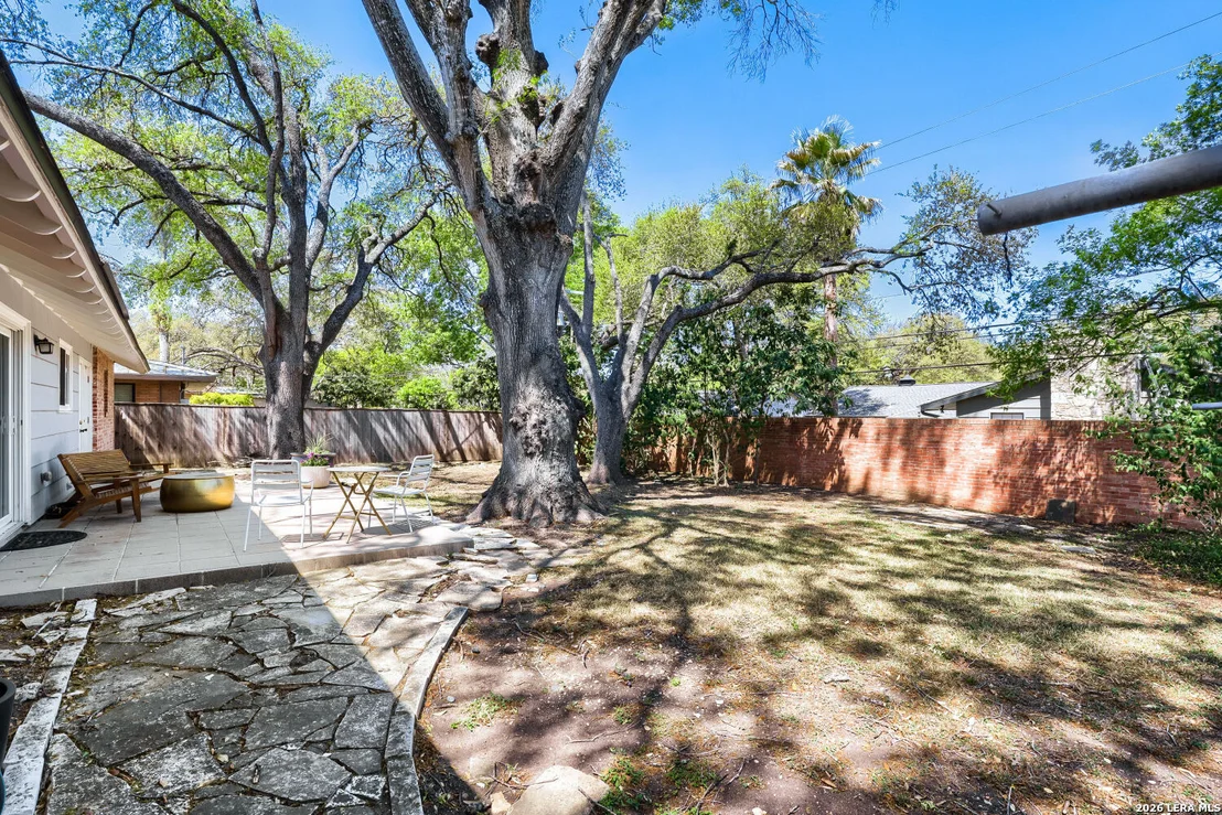 Photo of 2915 Oakleaf Dr